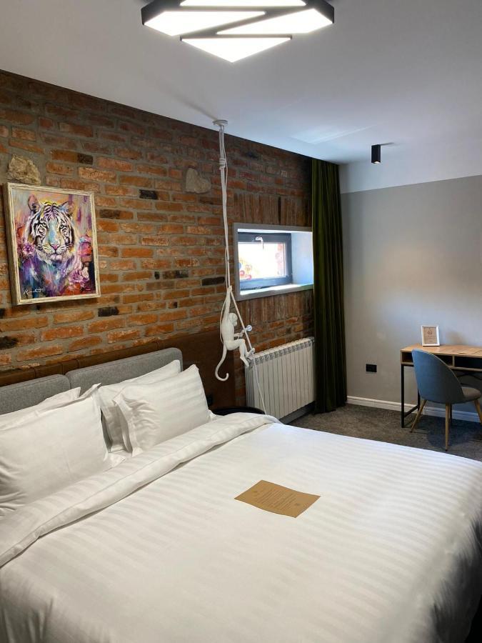 Nani Nani Boutique Hotel Брашов Екстериор снимка