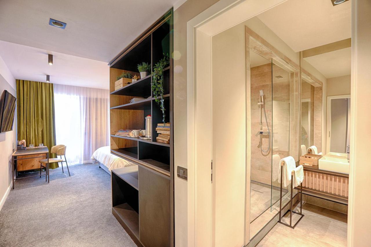Nani Nani Boutique Hotel Брашов Екстериор снимка