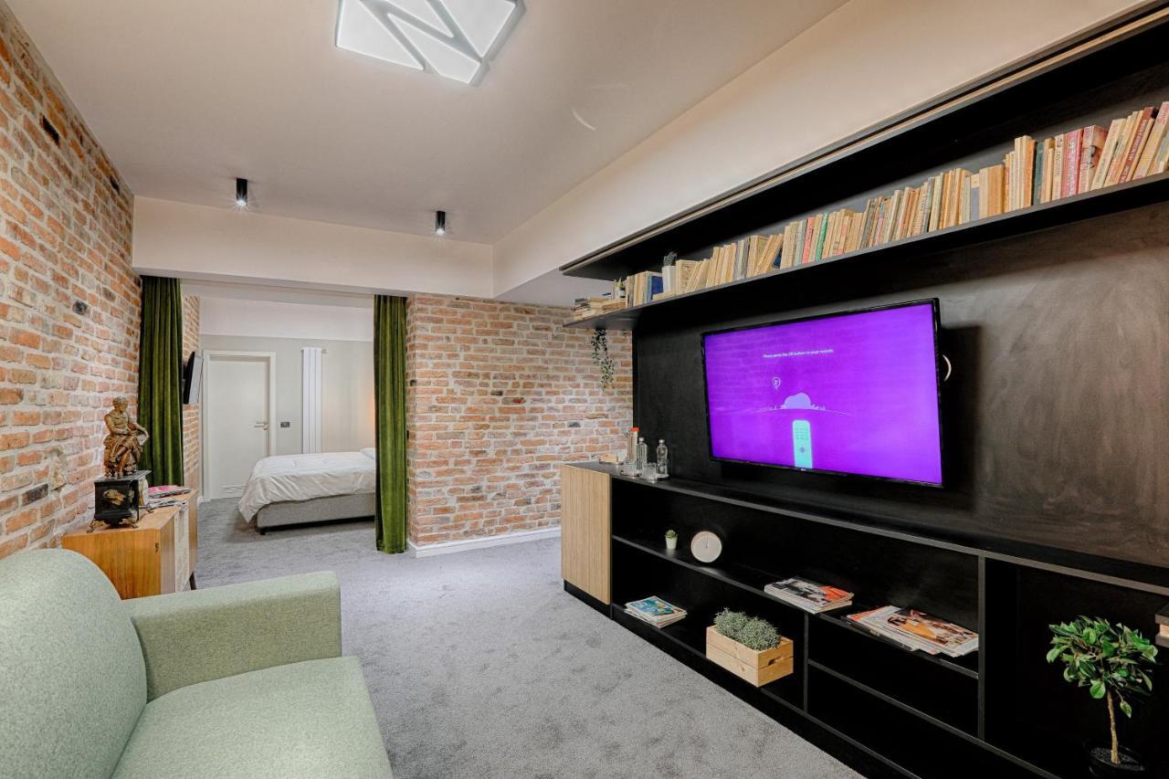 Nani Nani Boutique Hotel Брашов Екстериор снимка
