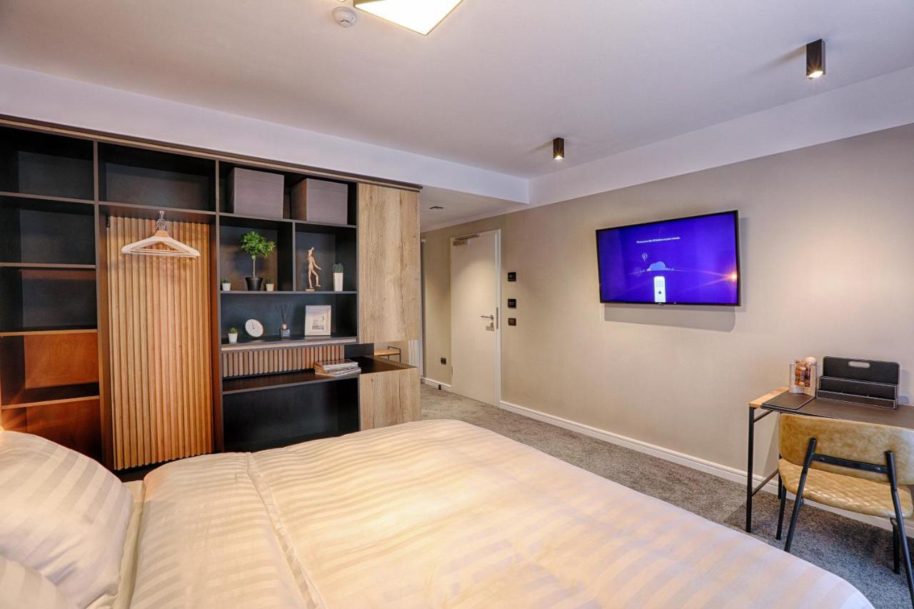 Nani Nani Boutique Hotel Брашов Екстериор снимка